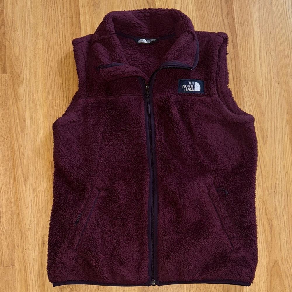 The North Face size Medium M Women's Maroon Fleece Vest